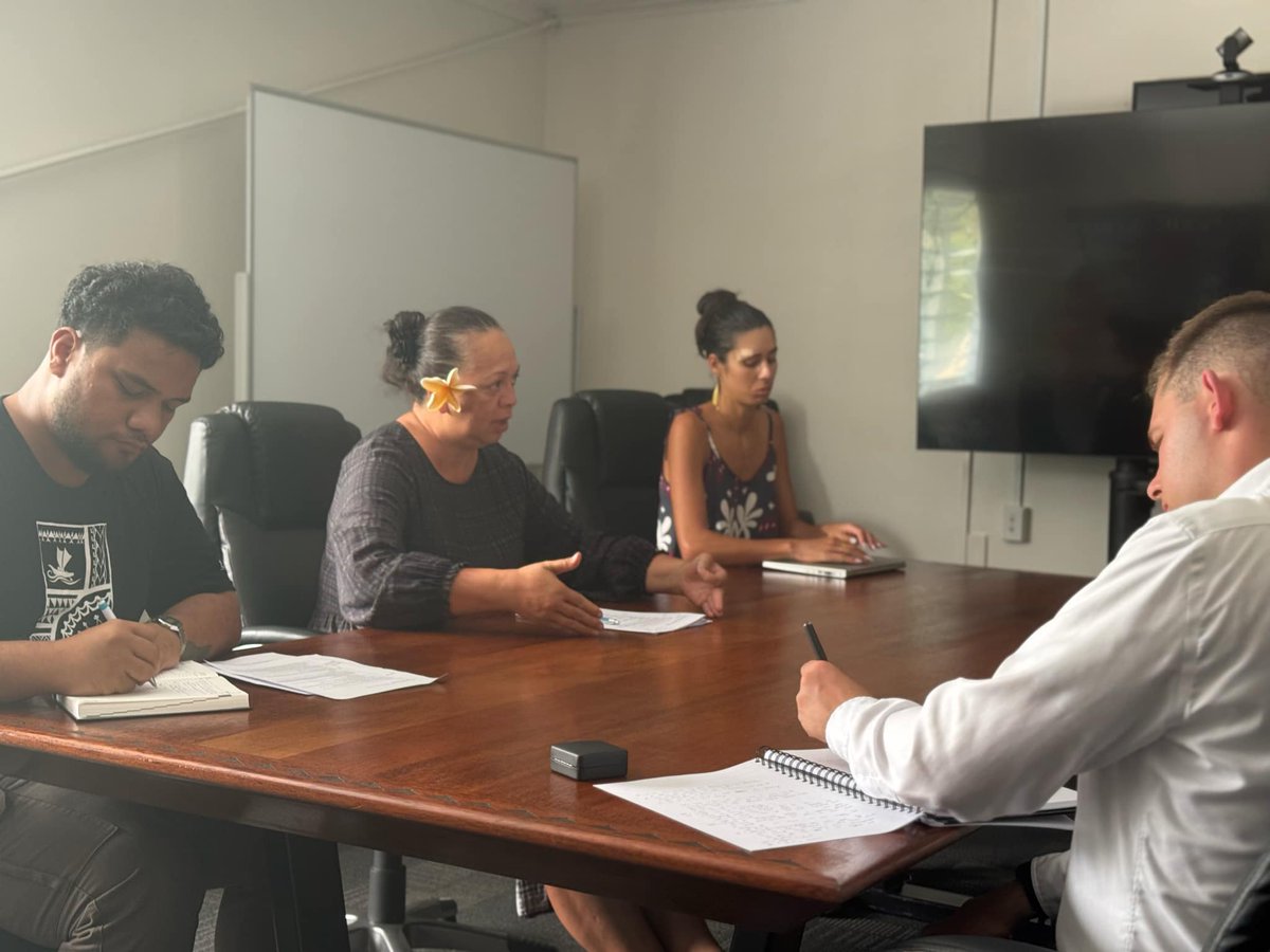 CKI_MFAI's tweet photo. The Ministry of Foreign Affairs and Immigration Secretary, Ms. Tepaeru Herrmann, met with a visiting delegation from Australia’s Department of Defence ahead of the annual Cook Islands – Australia Defence Cooperation Program (DCP) Talks.
Full MR: https://t.co/ESg7QSZGLc https://t.co/KkKrHox1zS