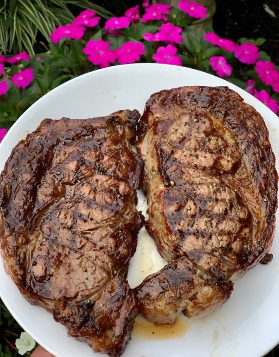 Ford_Nick's tweet photo. Caramelized onions or mushrooms? https://t.co/R53vbum2La