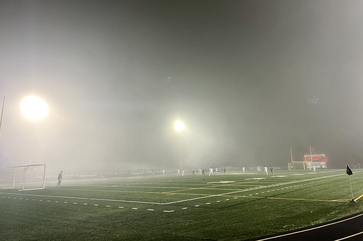 cbphoto1's tweet photo. From rockets in the fog to soccer in the fog. @mustang_soccer leads Titusville 2-0 at the half. No. We’re not busy tonight. @fhsaa @321preps #busyisgood https://t.co/bN7BXnyEWx