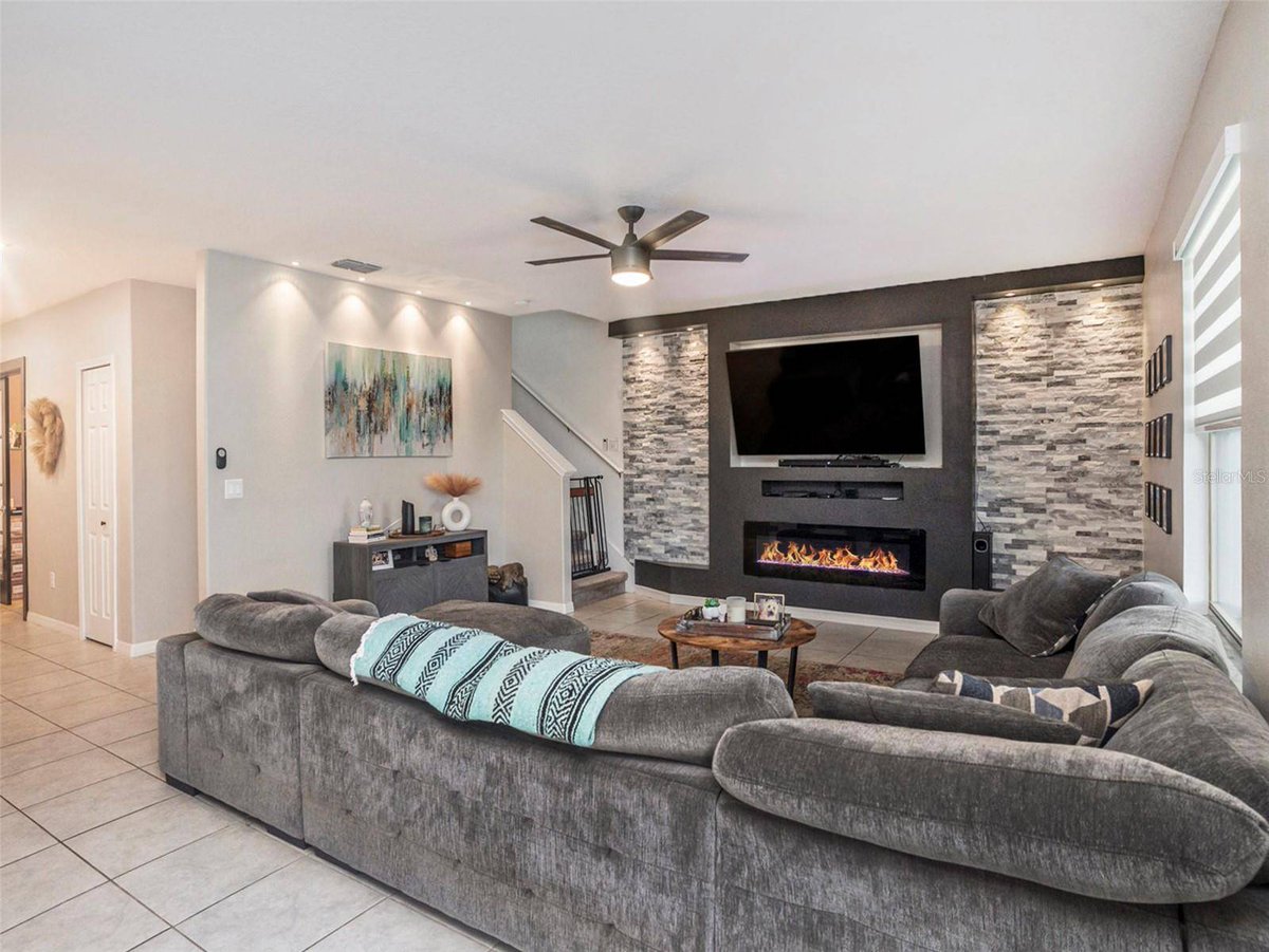 DuoBay's tweet photo. 🏡✨ HGTV-Famous Home in Trevesta! 4BR | 2.5BA | Hot Tub | Cul-de-Sac 🌟 High ceilings, open layout, stone fireplace &amp; screened lanai! 🌿🏡 Enjoy resort-style amenities &amp; top-rated schools. Don’t miss this House Hunters gem! 📩 DM for a tour!
https://t.co/zUwm3ItgOu https://t.co/Y5IiI6lLQf