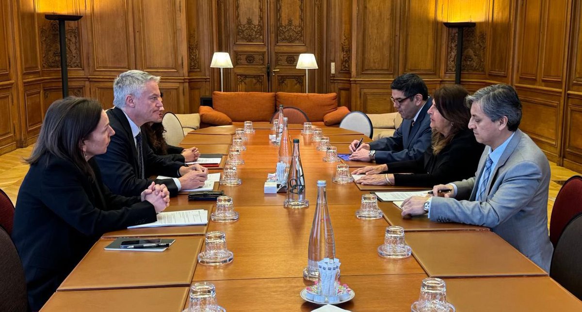 CancilleriaPeru's tweet photo. La embajadora Ana Rosa Valdivieso inició funciones como representante permanente del Perú ante los organismos económicos con sede en París asegurando al Secretario General de la OCDE, Mathias Cormann, el permanente apoyo al proceso de adhesión del Perú como parte de su misión. https://t.co/J0T39tzpgZ