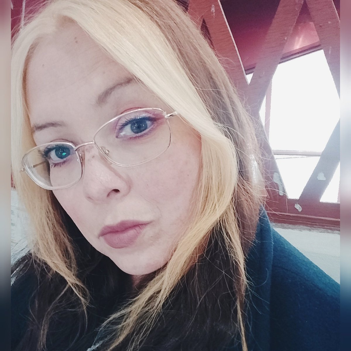 AMATISTA_CB's tweet photo. A mis 30 y tantos solo quiero paz mental, Netflix, estabilidad laboral, ir al super por la despensa, que mi ropa huela rico a suavitel, salir а pueblitos magicos y tomarme muchas fotos, tener a alguien que ya haya superado a su ex y co•ger super duro y rico todas las noches. https://t.co/AUd1AjD6ck