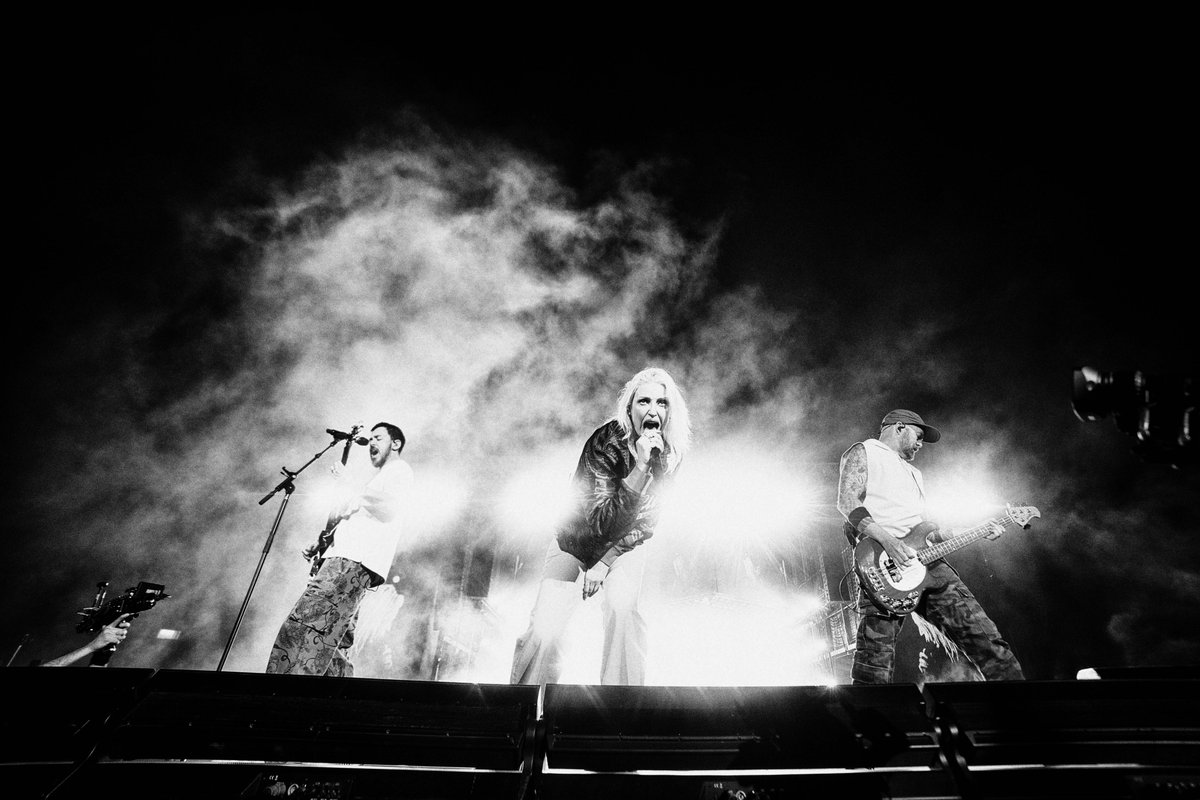LINKIN PARK tweet media