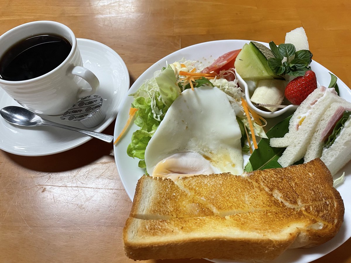 yuyushionoe193's tweet photo. 🎂塩江修子⭐️生誕祭イベント🎉

雪、降ってきました😅
「味路」(みろ)さんで、こんな感じです💦
「道の駅しおのえ」方向へ向かうほど
雪深くなります！
冬用タイヤ🛞必須です！！

「味路」さんのモーニング😋
美味しかった❣️ご馳走様でした💕

修子ちゃんガラスピンズ✨
(600円以上ご利用で購入可能) https://t.co/JeaGvLMvkY