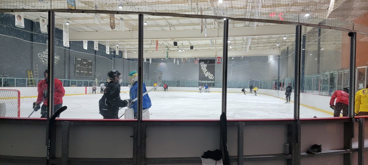 Rudedeck's tweet image. Listen to @DougPlagens third period call on the Panthers app or Channel 931 on the @SIRIUSXM app. Decker from Eastvale checking in at my 14yo&apos;s practice. #WorldFamousFormerTwitterSegment 🐀