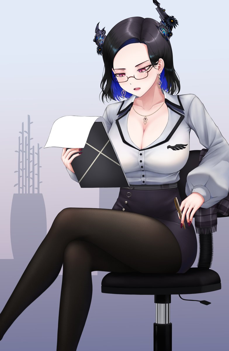 just a normal day in the office
#RavenCrafts #BloodflameArt