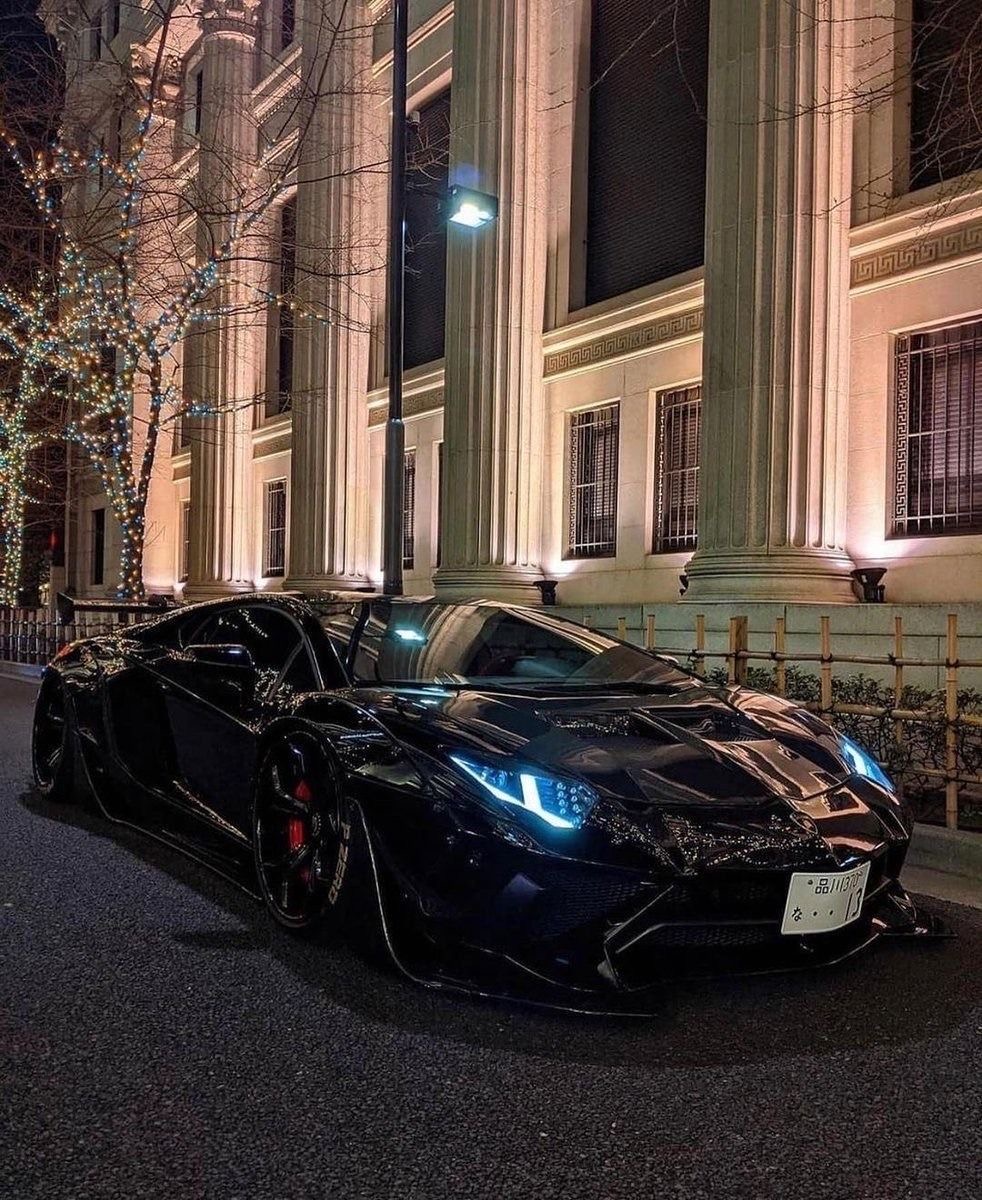 heatherm923's tweet photo. "A car is like a canvas; every drive is a masterpiece." https://t.co/cCYLRTbmx4