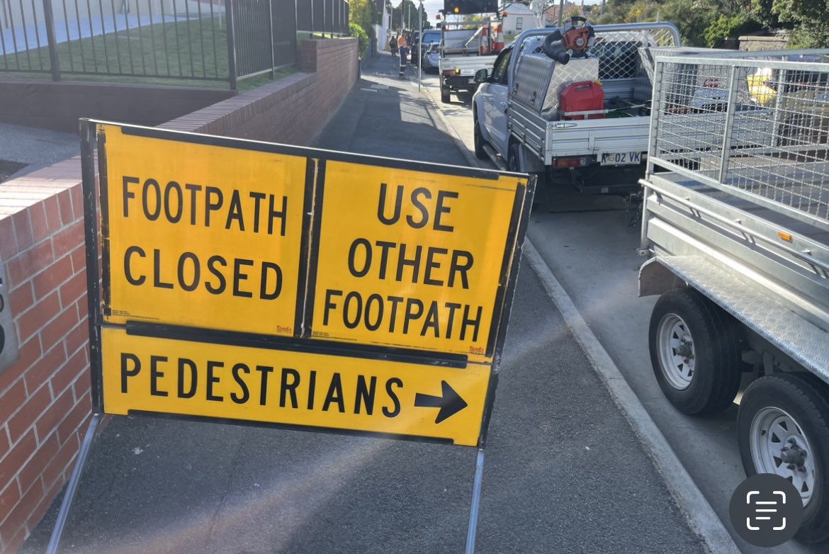 jdevine1974's tweet image. Must be back school time 

#politas #spellplease