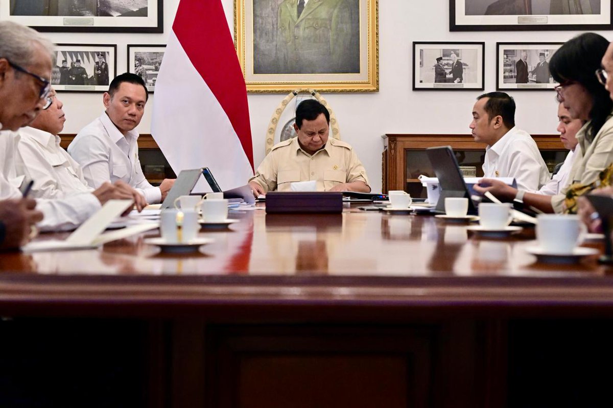 DemokratLmg's tweet photo. *Pastikan Pembangunan Infrastruktur Tetap Jalan, Menko AHY: Prioritaskan Program Bermanfaat Bagi Rakyat*
#ahy 
#pdemokrat 
#demokratjatim 
#demokratlamongan https://t.co/XvxWXRwuDu
