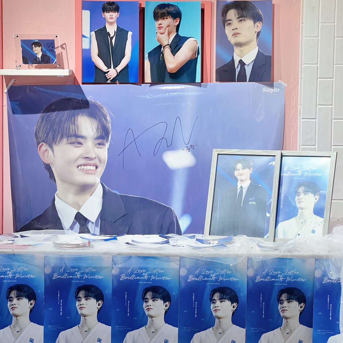 𝗗𝗮𝘆𝟰☆
　ジュンウォンのセンイルカフェ最終日です⭐️
　
#준원이와_함께하는_겨울
#JUNWON_DAY 
 
#안준원 #AHNJUNWON #アンジュンウォン