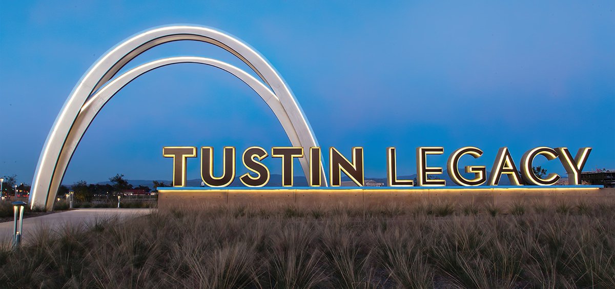 cerulean626_'s tweet photo. Tustin, CA (40% Hispanic, 28% White, 25% Asian, pop. 77K, 46% Bachelor's, Income: $108K)
2024: Harris π΅+15.6
2020: Biden π΅+24
2016: Clinton π΅+20.6
2012: Obama π΅+2
2024 #CASEN: Schiff π΅+12.2
2024 #CA40: Kerr π΅+9.2
2024 #SD37: Newman π΅+8.5
2024 #AD73: Petrie-Norris π΅+12.2 https://t.co/R80CFjqHkB