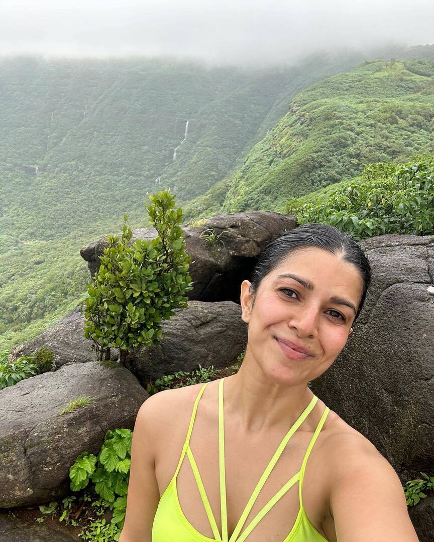 Gi_Xk5OXIAECREc?format=jpg&name=medium