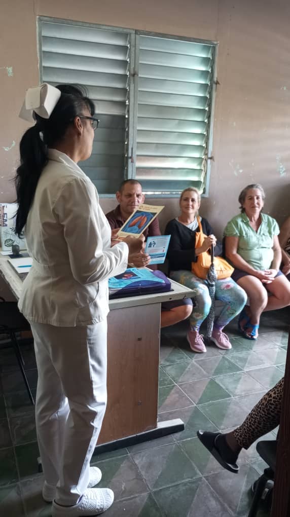 El Embarazo Ectópico es una morbilidad muy frecuente en las mujeres en edad fértil(mujer con período menstrual y vida sexual activa) que pone en peligro la vida de la mujer.Las mujeres con mayor riesgo de sufrir un embarazo ectópico son aquellas que ya han tenido uno antes.