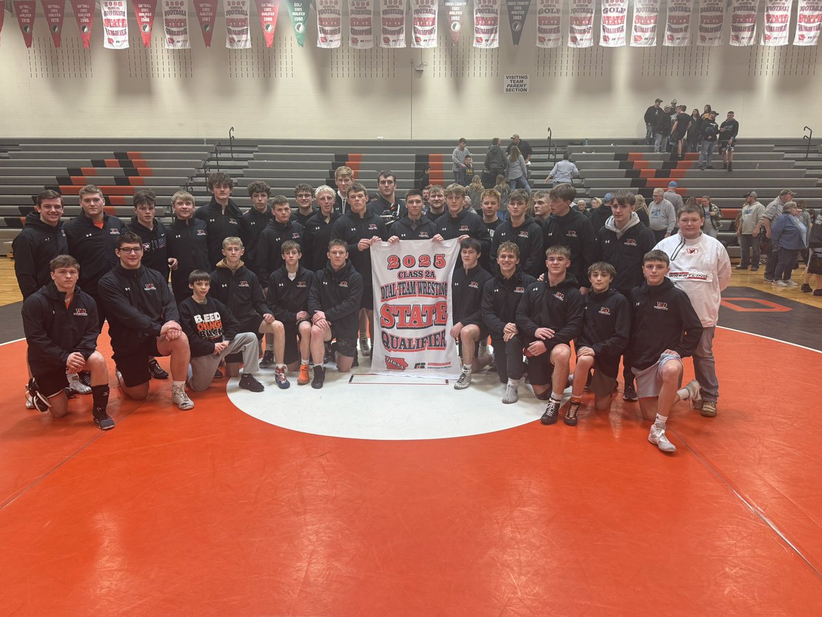 2A Regional Dual - Manchester
Championship Dual 

North Fayette Valley - 25
West Delaware - 46

The Hawks advance to the State Dual Tournament for the 9th year in a row!!!

#iahswr <a href="/IHSAA/">IHSAA</a> <a href="/kjpilcher/">K.J. Pilcher</a>