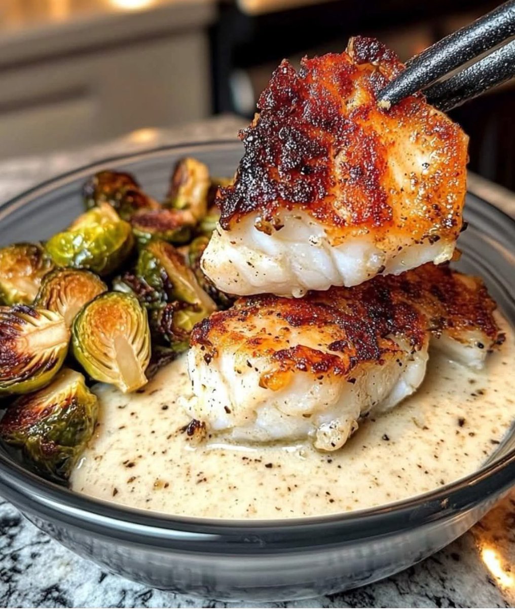FoodPleaser's tweet photo. Cod &amp; Brussels Sprouts https://t.co/iDrlpYLDFf