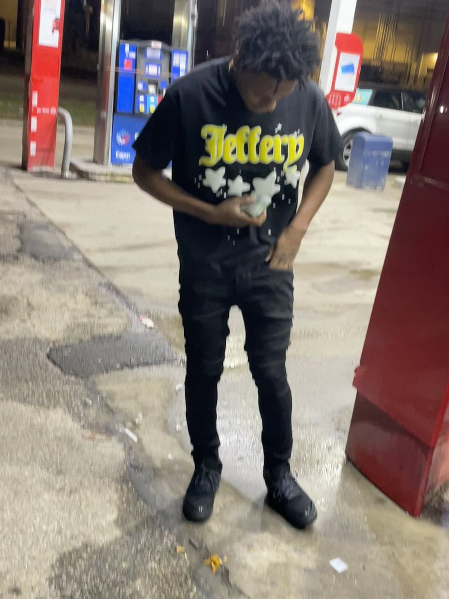 mobb_tied's tweet photo. Blew Through A BankRoll I Did It Already ❗️ #FreeTwitch #FreeTaliB https://t.co/JIJInLkx4b