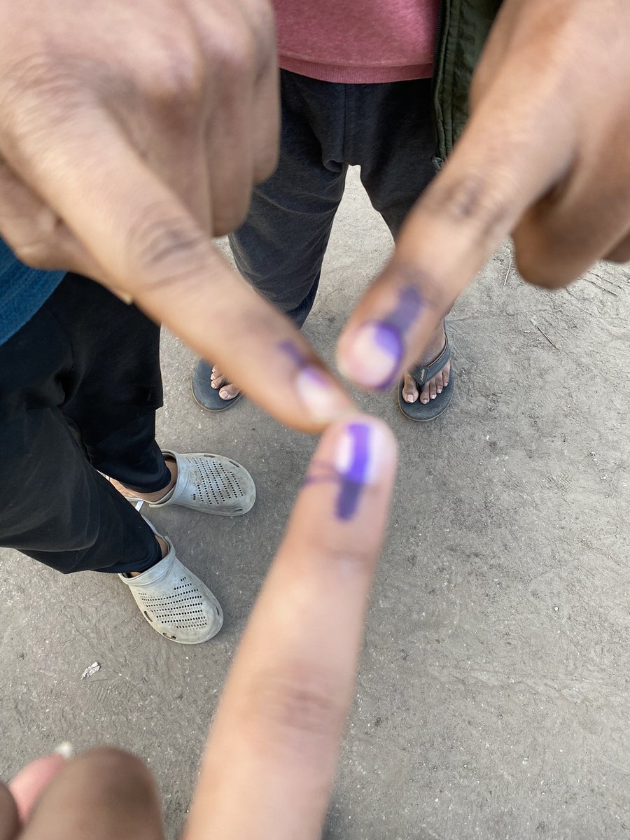 gagantottc's tweet image. Voted for a pollution free Delhi 🗳️✅

@_scriptedlife @HeyMahabub 

#DelhiVotes #DelhiAssemblyElection2025 
#DelhiElections2025