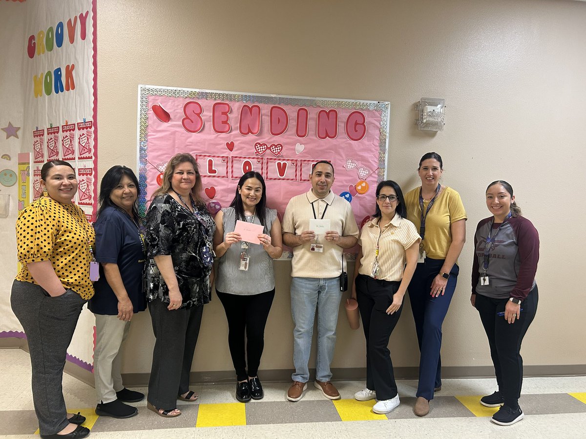 Marcie (@marcieparra) on Twitter photo We have some AMAZING counselors <a href="/DRE_Hurricanes/">Dora Romero Elem</a>
Thank you for all you do for our students and school! ππππ€© We have some AMAZING counselors <a href="/DRE_Hurricanes/">Dora Romero Elem</a>
Thank you for all you do for our students and school! ππππ€©