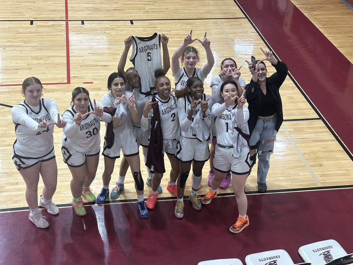 Grenierjen's tweet photo. @ArgoGBall beats the Reavis Rams. Also a fun rivalry 🏀
@argonauts_ad @argohs217 https://t.co/biHQHiMuGw