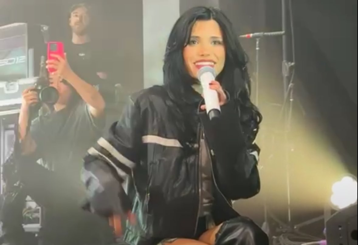 fmkness's tweet image. she looks amazing omg
