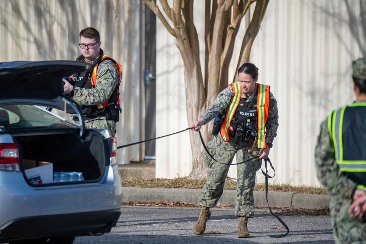 nas_oceana's tweet photo. NAS Oceana & Dam Neck Annex will participate in annual force protection exercise, #CitadelShield #SolidCurtain, Feb. 3-14.
This exercise allows our security forces to test & improve our ability to protect our installation, our warfighters & their families.
#USNavy #ReadyNavy https://t.co/ycpgCSItx3