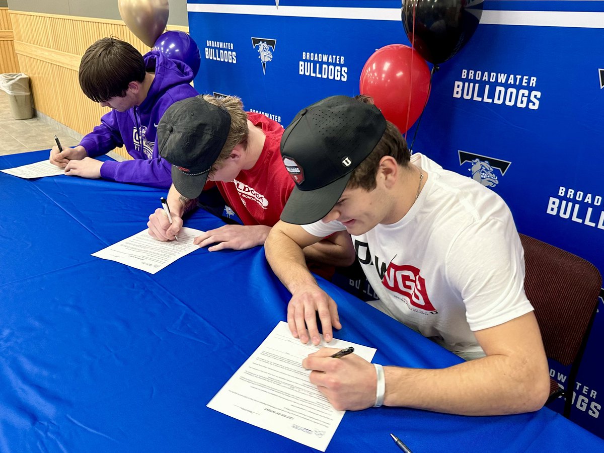 A big BHS Bulldog congratulations to Cael Sell, Deegan Mattson and Sawyer Horne for signing with Carroll and UM Western. Your families and your Bulldog family are so proud of your hard work and amazing accomplishments!!!
😃🙌🏻💜💛🏈♥️🖤