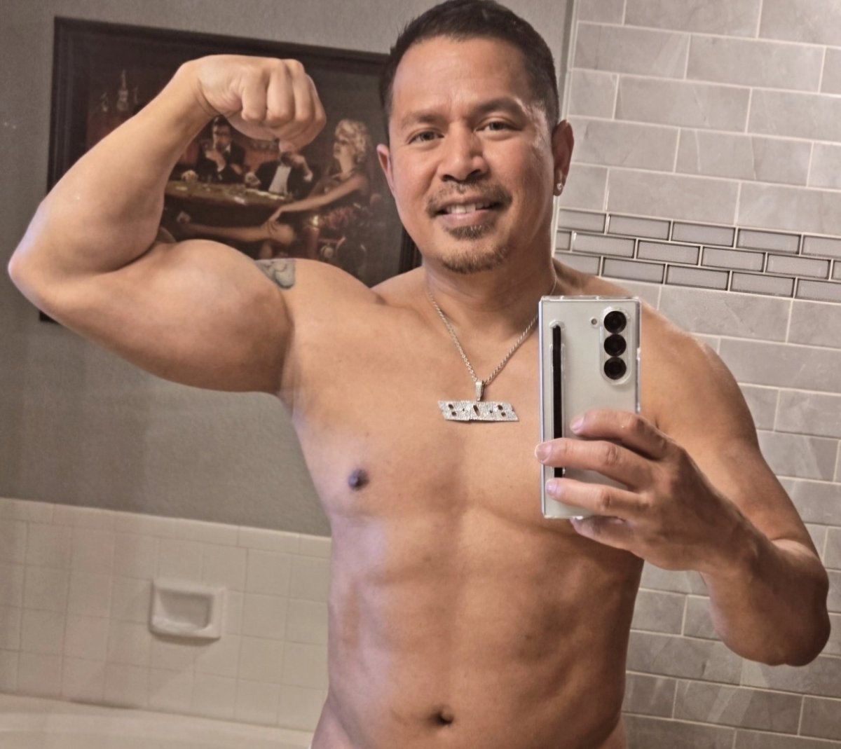JonnyBlaze808's tweet photo. 10 Days Total Of Being Back In The Gym After A 2+ Year Hiatus... Slowly Progressing! #ThisIs52+
#StillFit #ThisIs50+2 #DadBod #FitFam #Zaddy #Body #Muscle #LasVegas #SinCity #VegasLife #Fitness #Selfie #Flex #Swolfie https://t.co/zEoUnonHzD