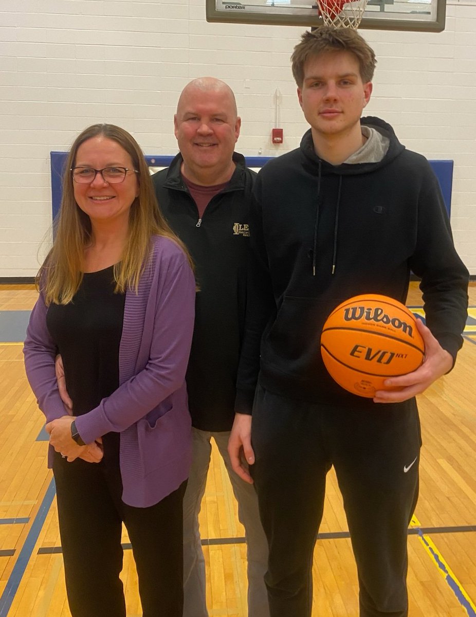 BBCHS Boys Basketball (@bbchsboyshoops) on Twitter photo Boilers (17-7) win at Sandburg 67-44. Nick Allen becomes the BBCHS All-Time Leading Scorer! Congratulations Nick!
Nick Allen 23pts
Tez Smith 13pts
Gavin Kohl 11pts
<a href="/_Nick_Allen_/">Nick Allen</a>
<a href="/tezsmith45_/">rontez smith</a>
<a href="/gavin61404986/">Gavin Kohl 2025</a>
<a href="/Redbird_MBB/">Illinois State Men's Basketball</a> <a href="/MSchweizerTDJS/">Mason Schweizer</a> <a href="/joehoopsreport/">Joe Henricksen</a>
<a href="/michaelsobrien/">Michael O'Brien</a> Boilers (17-7) win at Sandburg 67-44. Nick Allen becomes the BBCHS All-Time Leading Scorer! Congratulations Nick!
Nick Allen 23pts
Tez Smith 13pts
Gavin Kohl 11pts
<a href="/_Nick_Allen_/">Nick Allen</a>
<a href="/tezsmith45_/">rontez smith</a>
<a href="/gavin61404986/">Gavin Kohl 2025</a>
<a href="/Redbird_MBB/">Illinois State Men's Basketball</a> <a href="/MSchweizerTDJS/">Mason Schweizer</a> <a href="/joehoopsreport/">Joe Henricksen</a>
<a href="/michaelsobrien/">Michael O'Brien</a>
