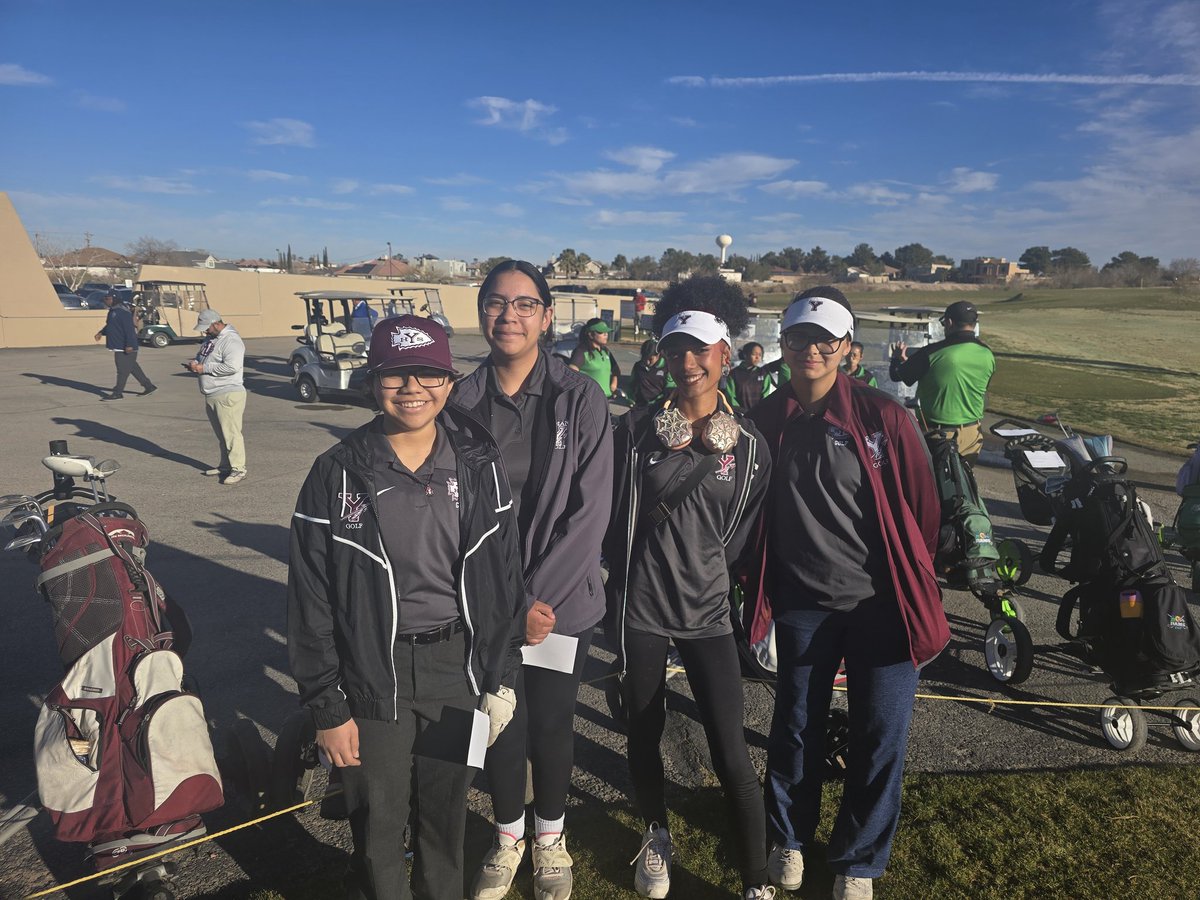 Varsity Girls took advantage of great weather and competed in the Eastlake Invitational at Horizon.