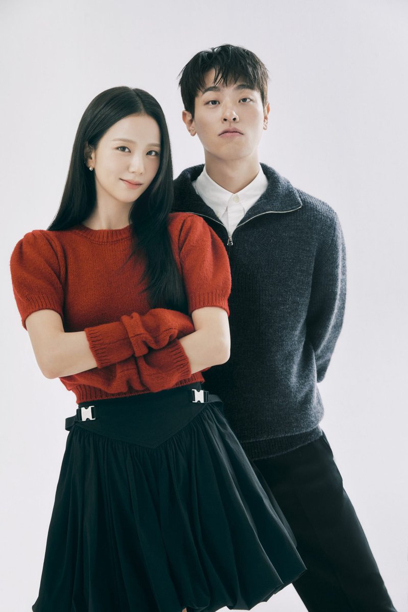 viraltakes's tweet photo. Jisoo with her co-star Park Jeongmin. https://t.co/KxSZcPaOyF