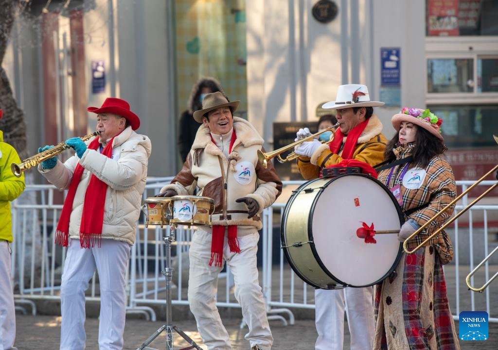 VoiceofPD's tweet image. 2025 Asian Winter Games Torch Relay kicks off in Harbin
#Harbin #AsianWinterGames #torchrelay
More pics: en.people.cn/n3/2025/0205/c…