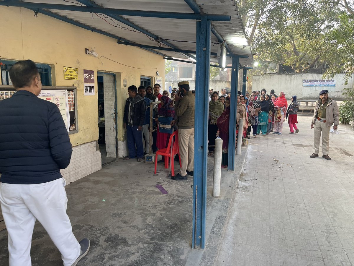 Satyendar Jain (@satyendarjain) on Twitter photo рдкреНрд░рд┐рдп рджрд┐рд▓реНрд▓реА рд╡рд╛рд╕рд┐рдпреЛрдВ рдЖрдЬ рдмрд╣реБрдд рдорд╣рддреНрд╡рдкреВрд░реНрдг рджрд┐рди рд╣реИ ,
рдмрдврд╝ рдЪрдврд╝рдХрд░ рдЗрд╕ рд▓реЛрдХрддрдВрддреНрд░ рдХреЗ рдорд╣рд╛рдкрд░реНрд╡ рдореЗрдВ рд╣рд┐рд╕реНрд╕рд╛ рд▓реАрдЬрд┐рдП рдЕрдзрд┐рдХ рд╕реЗ рдЕрдзрд┐рдХ рдорддрджрд╛рди рдХрд░реЗрдВ ,рдпрд╛рдж рд░рдЦреЗрдВ
рдЖрдкрдХрд╛ рдПрдХ -рдПрдХ рд╡реЛрдЯ рдЖрдкрдХреЗ рдмрдЪреНрдЪреЛрдВ рдХрд╛ рднрд╡рд┐рд╖реНрдп рддрдп рдХрд░реЗрдЧрд╛ ред
#DelhiElection2025 рдкреНрд░рд┐рдп рджрд┐рд▓реНрд▓реА рд╡рд╛рд╕рд┐рдпреЛрдВ рдЖрдЬ рдмрд╣реБрдд рдорд╣рддреНрд╡рдкреВрд░реНрдг рджрд┐рди рд╣реИ ,
рдмрдврд╝ рдЪрдврд╝рдХрд░ рдЗрд╕ рд▓реЛрдХрддрдВрддреНрд░ рдХреЗ рдорд╣рд╛рдкрд░реНрд╡ рдореЗрдВ рд╣рд┐рд╕реНрд╕рд╛ рд▓реАрдЬрд┐рдП рдЕрдзрд┐рдХ рд╕реЗ рдЕрдзрд┐рдХ рдорддрджрд╛рди рдХрд░реЗрдВ ,рдпрд╛рдж рд░рдЦреЗрдВ
рдЖрдкрдХрд╛ рдПрдХ -рдПрдХ рд╡реЛрдЯ рдЖрдкрдХреЗ рдмрдЪреНрдЪреЛрдВ рдХрд╛ рднрд╡рд┐рд╖реНрдп рддрдп рдХрд░реЗрдЧрд╛ ред
#DelhiElection2025
