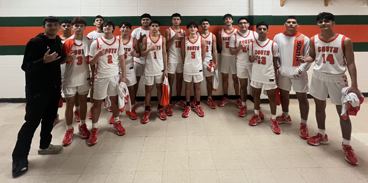 South Hawks Hoops (@southhawkshoops) on Twitter photo Way to Go Hawks! Final Score:
Harlingen South 77
Donna North 19
<a href="/HCISD_Athletics/">Harlingen CISD Athletics</a> <a href="/rgvsports/">RGVSports.com</a> <a href="/cbs4rgv/">CBS 4 News</a> #RGVHoops Way to Go Hawks! Final Score:
Harlingen South 77
Donna North 19
<a href="/HCISD_Athletics/">Harlingen CISD Athletics</a> <a href="/rgvsports/">RGVSports.com</a> <a href="/cbs4rgv/">CBS 4 News</a> #RGVHoops