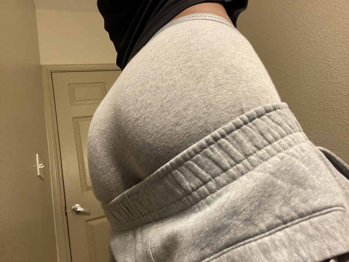 ur_desire1's tweet photo. 🤷🏽🤭 https://t.co/nzK1Axluvx