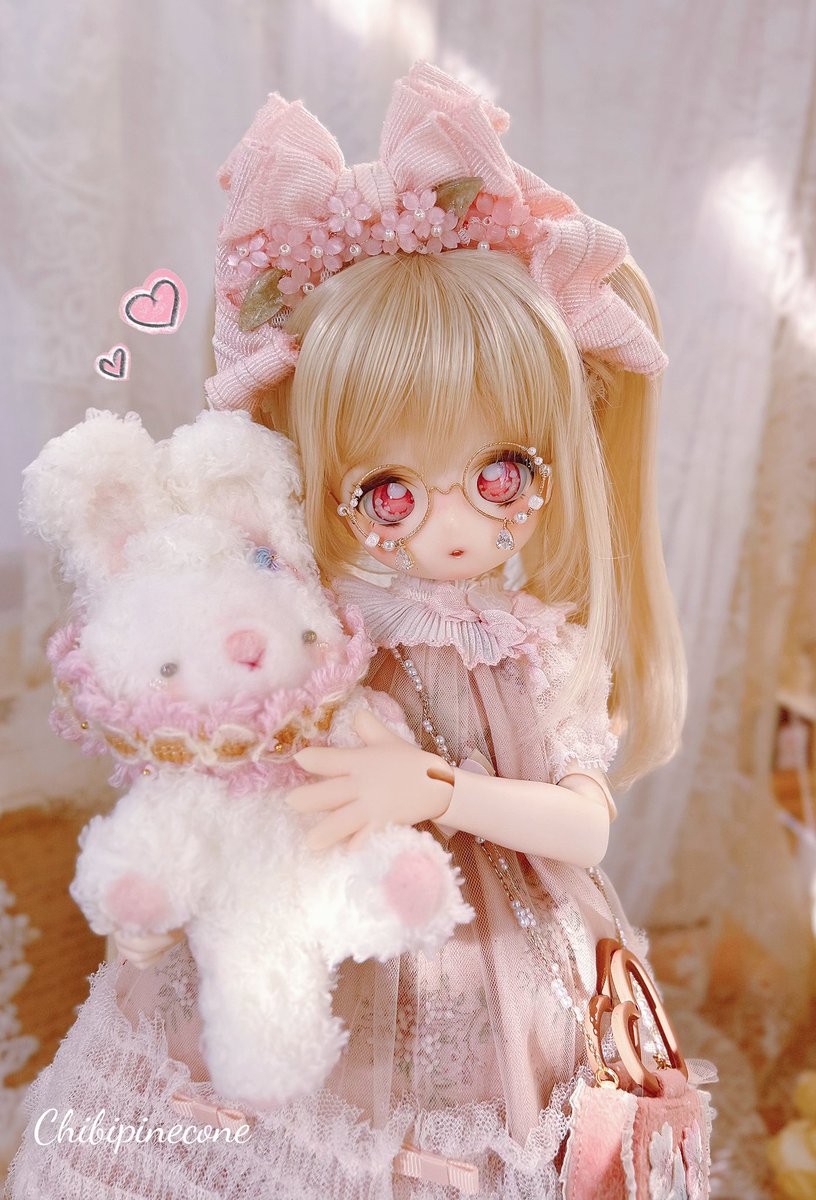 chibipinecone's tweet photo. 「Fluffyっ子　サクラのウサギさん」受注今回は春に応じてやさしい色のウサギちゃん作りました♪
桜が咲く時期に発��予定ですので是非ご覧くださいませ❤️Booth通販:https://t.co/hG1vnm1ynZ
#Fluffy 
#ぬいぐるみ 
#松ぼっくり服 https://t.co/yCW8fVXX8Q