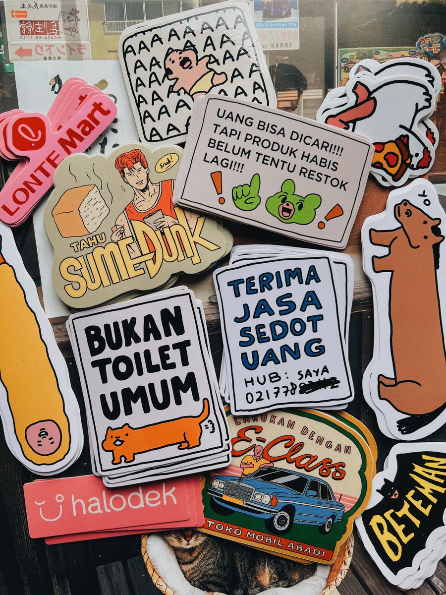 Weekend ini bakal jualan stiker di acara yang isinya stiker semua nih gan. 
Dateng ya dateng ya 🫵🏼🫵🏼🫵🏼 hehe