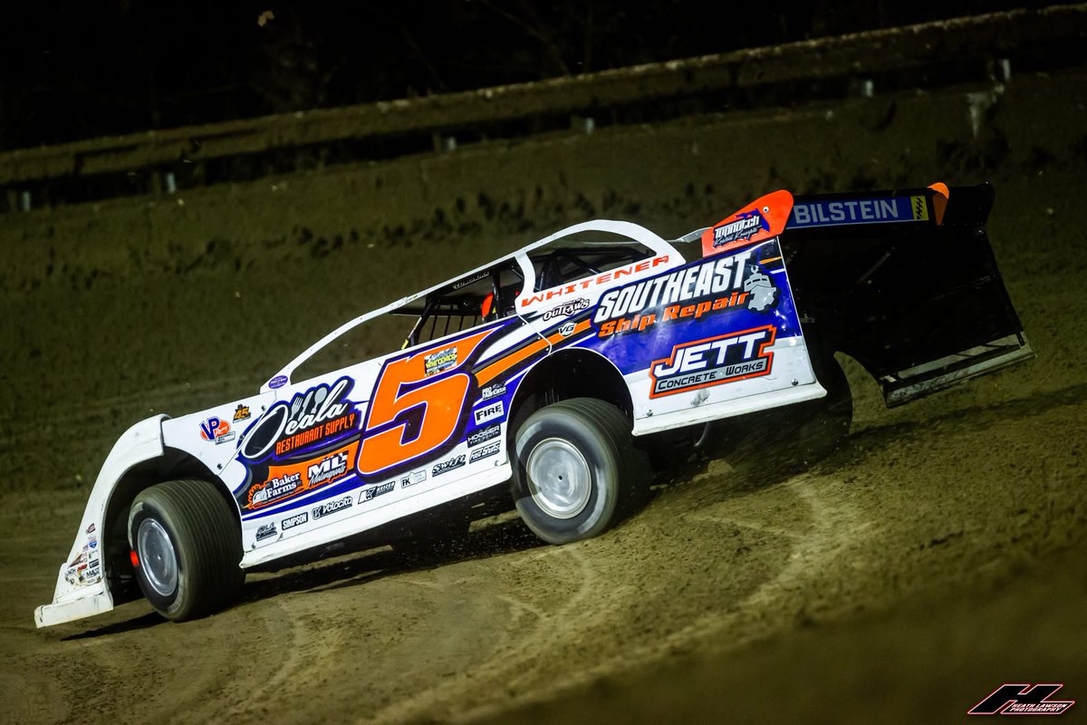 Some of the VG Performance teams in Ocala, FL for the <a href="/lucasdirt/">#𝗟𝘂𝗰𝗮𝘀𝗗𝗶𝗿𝘁 🏁</a> Winter Nationals!
📸: <a href="/HeathLawsonPhto/">Heath Lawson</a>