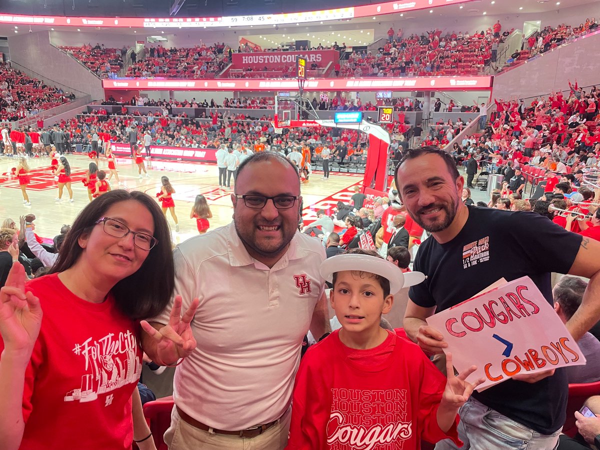 Diego Lopez (@dlopez10uh) on Twitter photo Recruitment trips to <a href="/UHouston/">University of Houston</a> for <a href="/MemorialElm/">Memorial Elementary</a> 🐴 continue even on weekdays! <a href="/UHCougarMBK/">Houston Men's Hoops 🏀 🐾</a> with a big win over Oklahoma St! #GoCoogs #FortheCity Recruitment trips to <a href="/UHouston/">University of Houston</a> for <a href="/MemorialElm/">Memorial Elementary</a> 🐴 continue even on weekdays! <a href="/UHCougarMBK/">Houston Men's Hoops 🏀 🐾</a> with a big win over Oklahoma St! #GoCoogs #FortheCity