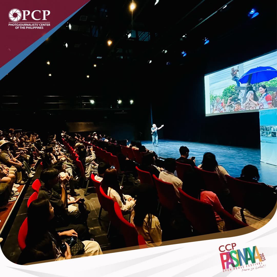 PCP_PH's tweet photo. Gil Nartea gave a short lecture at CCP where he explained the importance and role of photojournalists in the society, his experiences as a documentary and chief presidential photographer during the term of the late President Benigno Aquino III. (Photos by Basilio Sepe) https://t.co/8q0WuXcdIO
