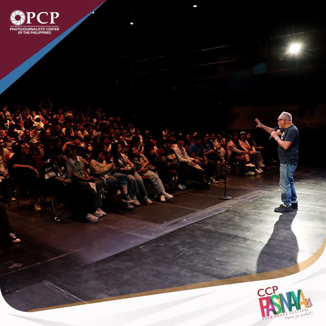 PCP_PH's tweet photo. Gil Nartea gave a short lecture at CCP where he explained the importance and role of photojournalists in the society, his experiences as a documentary and chief presidential photographer during the term of the late President Benigno Aquino III. (Photos by Basilio Sepe) https://t.co/8q0WuXcdIO