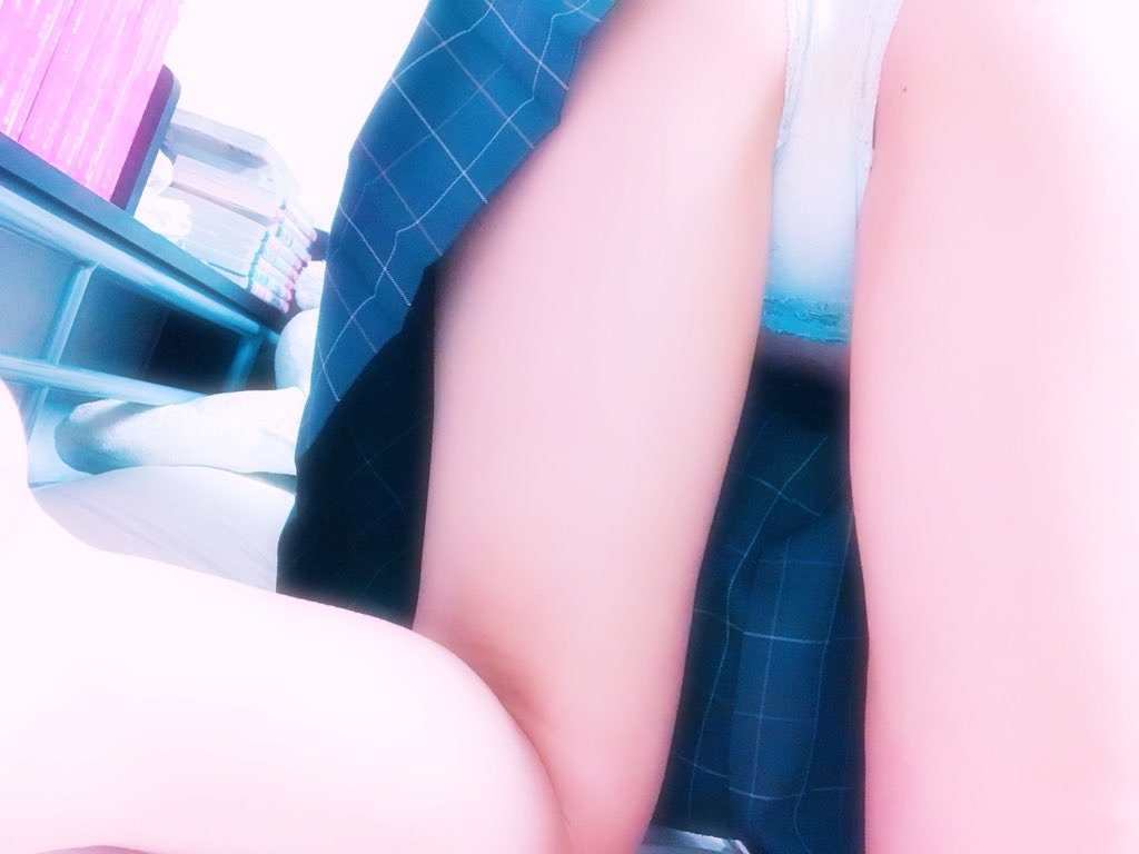 【出会い系の決定版】 知ってた？エロイ女子は見てほしい欲が強いんだよ？ ここは初心者向けで無料ポイントあるし あたしみたいなエロイ娘多めだよ♡⇒ bit.ly/36Kz14I