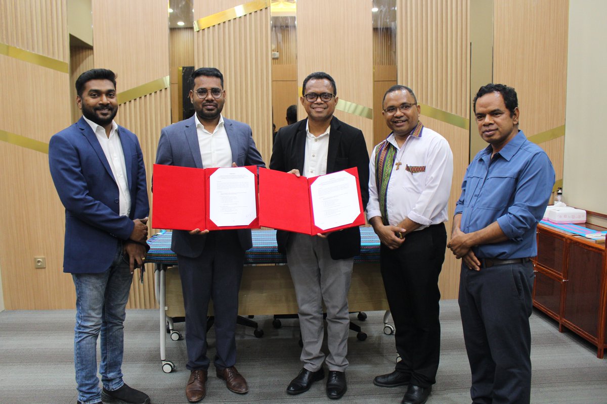 FFspdd's tweet image. Cerimónia assinatura documento Annexure 1  no Annexure 2 , entre Fundação São Paulo ho IndoMed Educare Private Limited iha Sala de Reunião Conselho Episcopal, Câmara Eclesiástica, Lecidere, Dili.