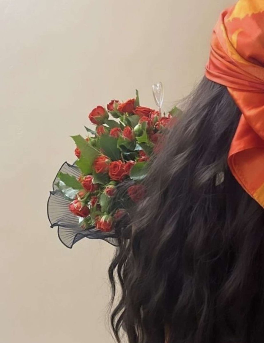 ورد 👑 tweet media