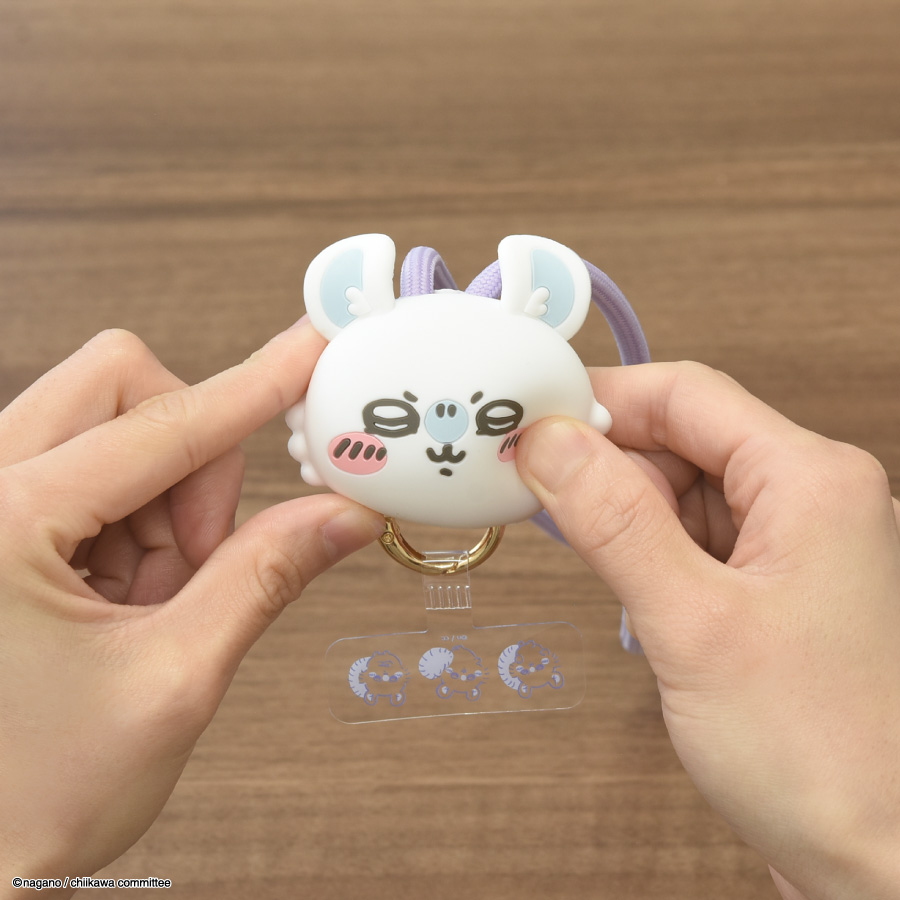 gourmandise_tw's tweet photo. ＼新発売／

#ちいかわ より
可愛いワンポイントマスコット付き💕
ショルダーストラップ付き『マルチリングプラス』に新デザインが登場！

一緒におでかけしちゃおう❤

グルマンディーズオンラインショップ（https://t.co/oYL2mkyRjC）、
ちいかわらんど、ちいかわマーケットなどで4月上旬販売予定♪ https://t.co/ehsqFk4emJ