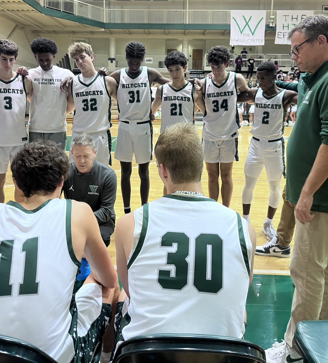 WestminsterBKB's tweet photo. Cats beat Kell! Westminster Basketball beats #3 ranked Longhorns 70-63 in a back-and-forth battle at the Howell Center. Senior Night and final regular season game is this Friday. #Kaizen https://t.co/q6i4ufxPpz