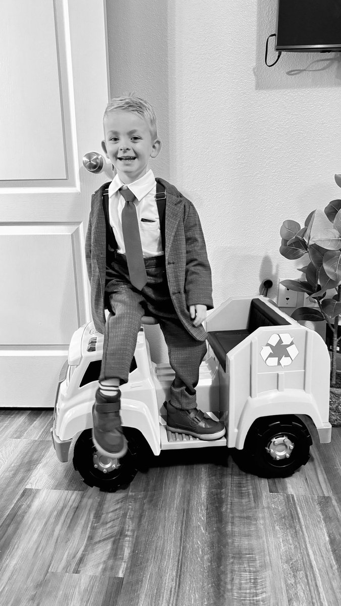 Melissa Anne Teixeira tweet media