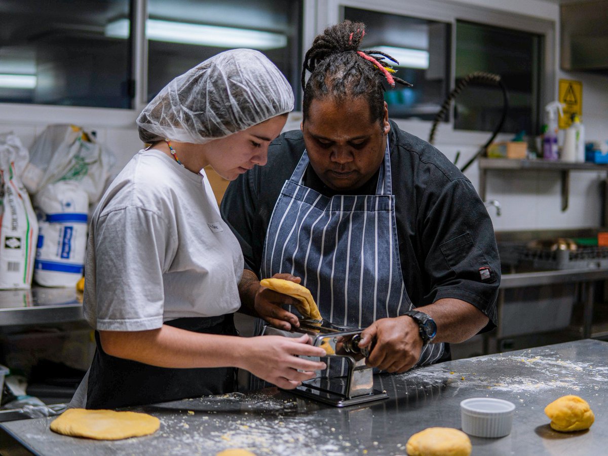 Oz_Hospitality's tweet image. 🌱@NatIndCulinary provides work pathway for #indigenous #apprenticechefs: “I don’t think I would have got anywhere close to Rockpool without NICI”. icont.ac/50XsD

#cheflife @chefmattmoran  @Chefneilperry  @LukeWMangan @Chef_AdamMoore