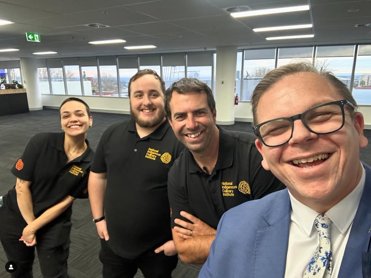 Oz_Hospitality's tweet image. 🌱@NatIndCulinary provides work pathway for #indigenous #apprenticechefs: “I don’t think I would have got anywhere close to Rockpool without NICI”. icont.ac/50XsD

#cheflife @chefmattmoran  @Chefneilperry  @LukeWMangan @Chef_AdamMoore