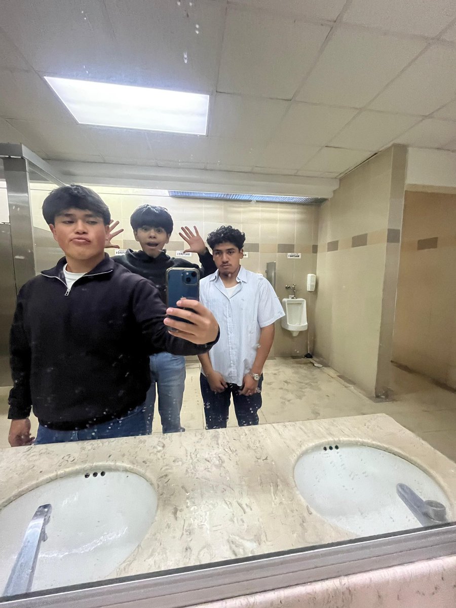 Extraño a mis reales :((((((