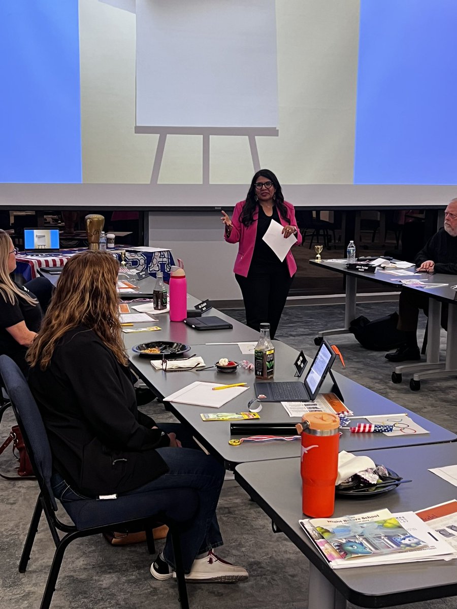 LArterburyNBISD's tweet photo. Thank you so much to @veronicavsopher for leading our @newbraunfelsisd Team of Eight training this evening. We learned so much from your wisdom and experiences. Thank you for helping us grow 💙 #MoreThanMyth https://t.co/Eq2IuVwWS0